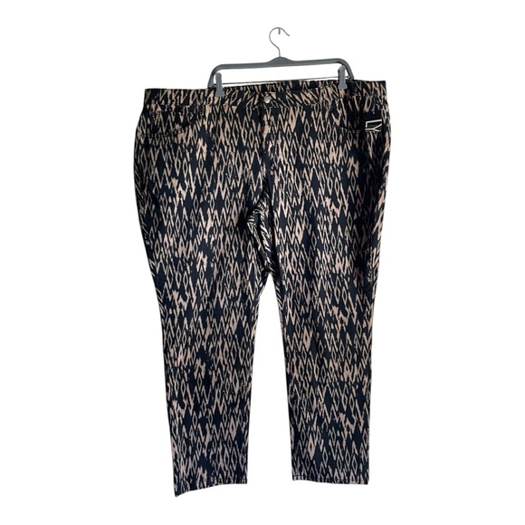 LYS Denim - LYS Women’s Size 26W Patterned Black and Beige Jeans